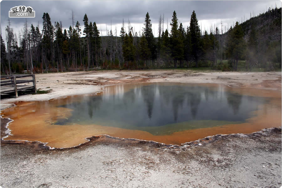 Black Sand Basin (2)