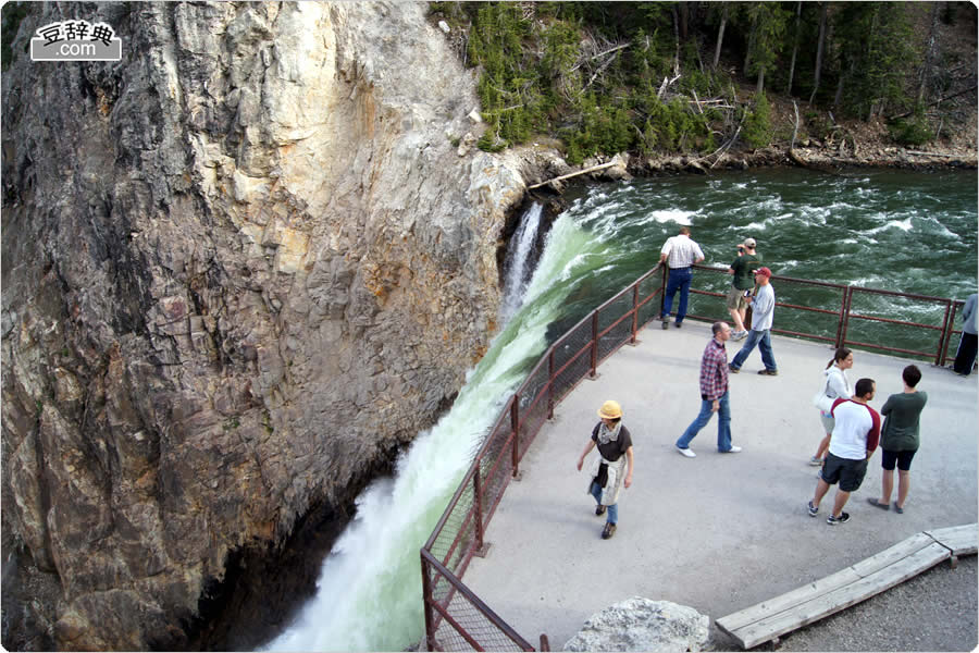 Lower Falls (2)