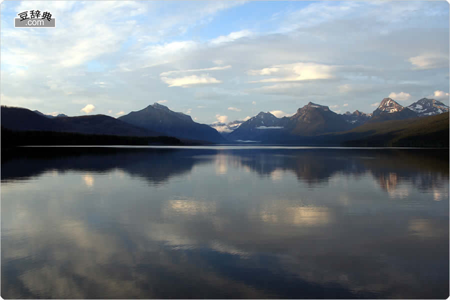 }Nhih - Lake McDonald