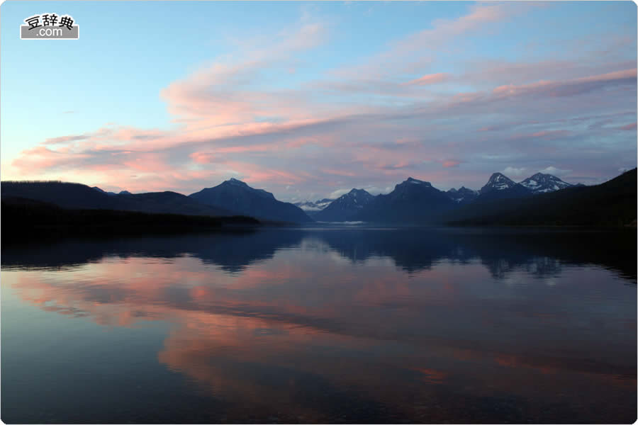 }Nhih - Lake McDonald