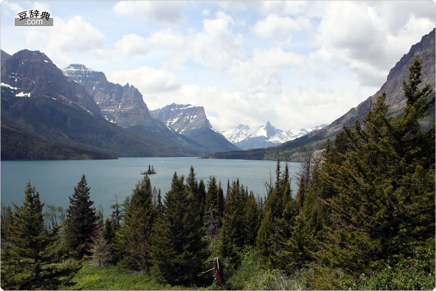 Lake McDonald Lodge