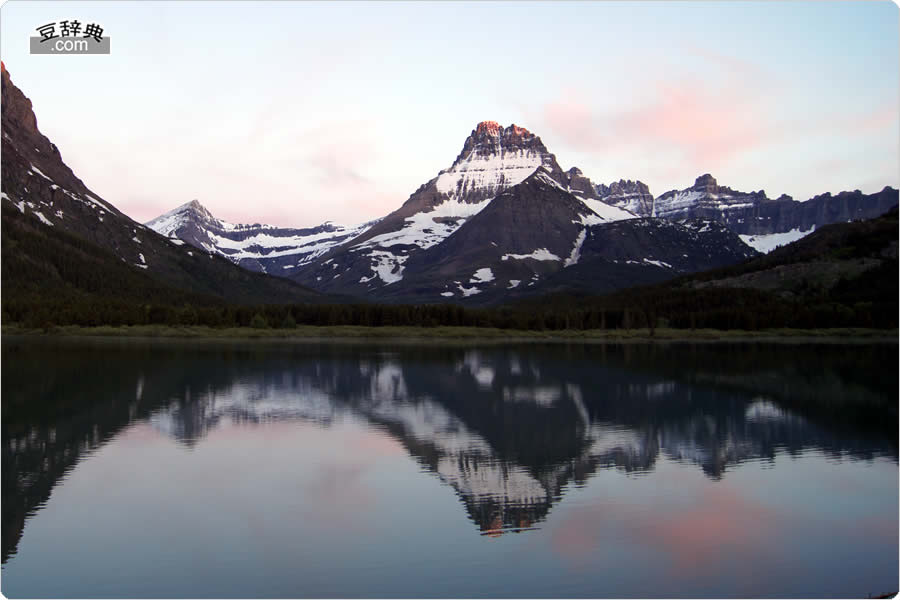 XEBtgJg - Swiftcurrent Lake